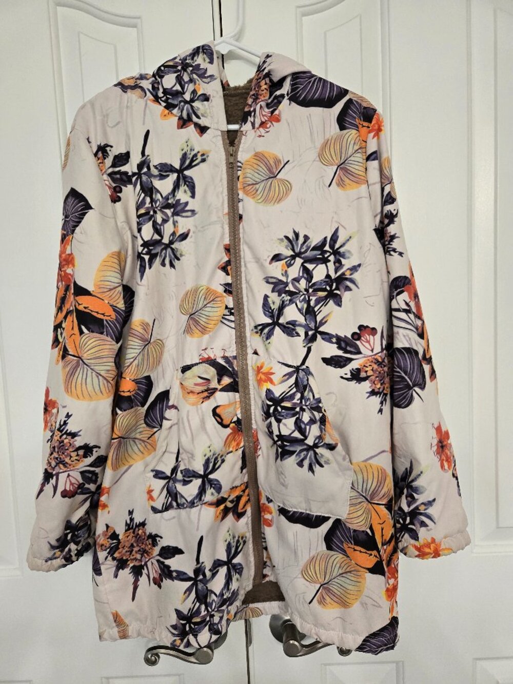 E. RETRO Beautiful Zip Front Lightweight Hooded Lined Jacket